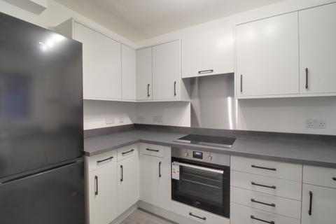 1 bedroom flat to rent, High Street, Purley CR8