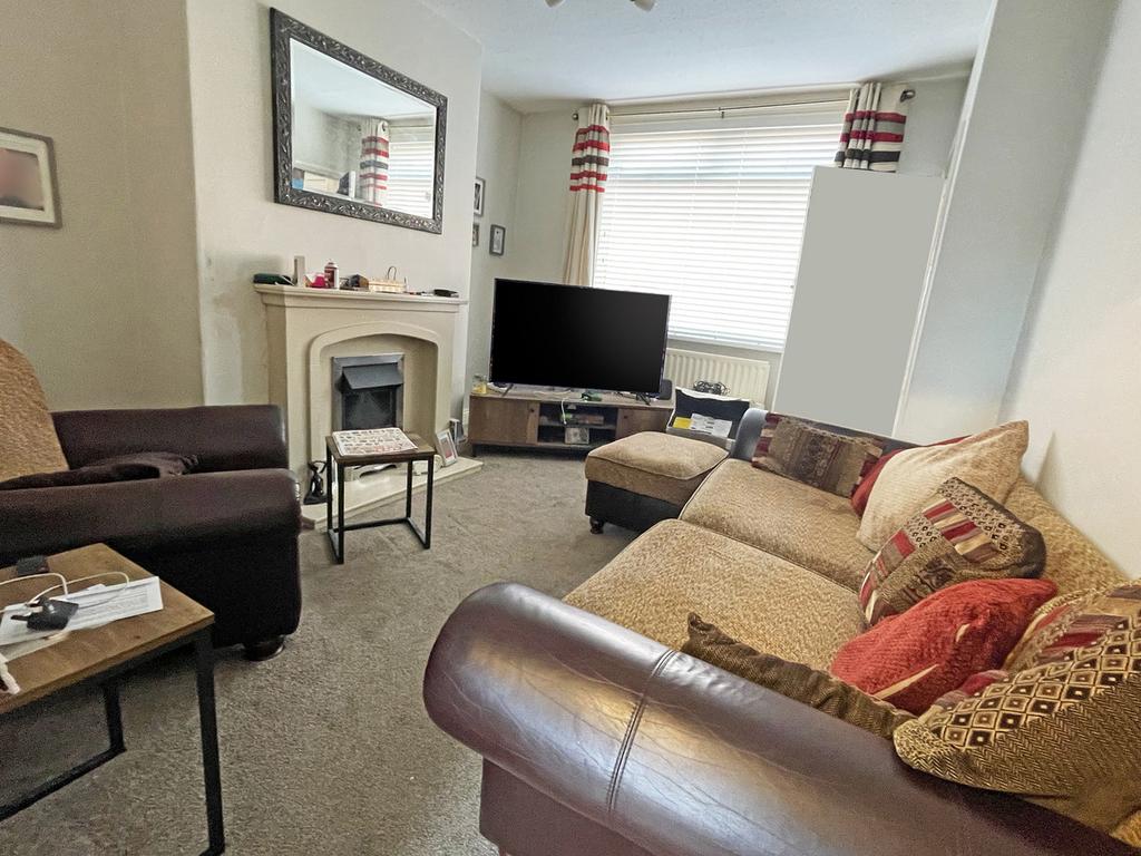 Leamington Parade, Hartlepool, TS25 3 bed end of terrace house £75,000
