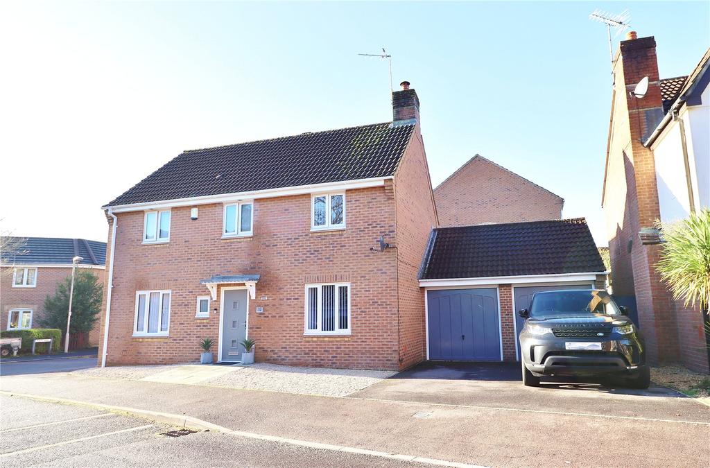 Liederbach Drive, Verwood, Dorset, BH31 4 bed detached house £525,000