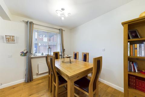 131 Bodenham Field, Abbeymead, Gloucester, GL4 5TP