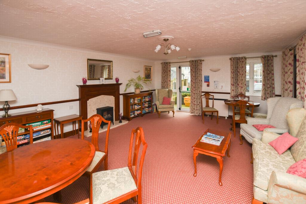 Communal Lounge