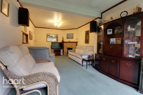 46 Redden Court Road, Romford, RM3 0XA