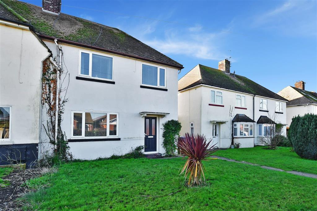 Osborne Gardens, Beltinge, Herne Bay... 3 bed semidetached house £