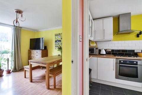 92 Muswell Hill Place, London, N10 3RR