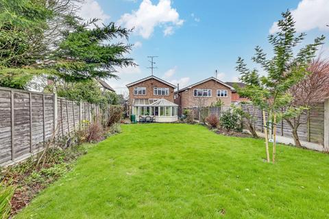 27a Greensward Lane, Hockley, SS5 5HD