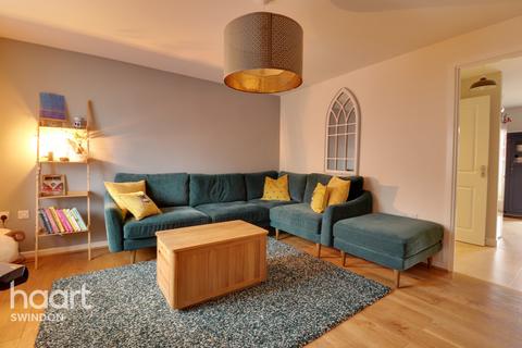 6 Course Meadow, Purton, Swindon, SN5 4GL