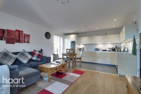 2 bedroom flat for sale, Safflower Lane, Harold Wood