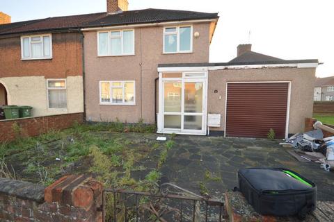 3 bedroom semi-detached house to rent, Bentry Road