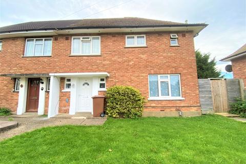 4 bedroom semi-detached house for sale - Purlings Road, Bushey, Hertfordshire WD23