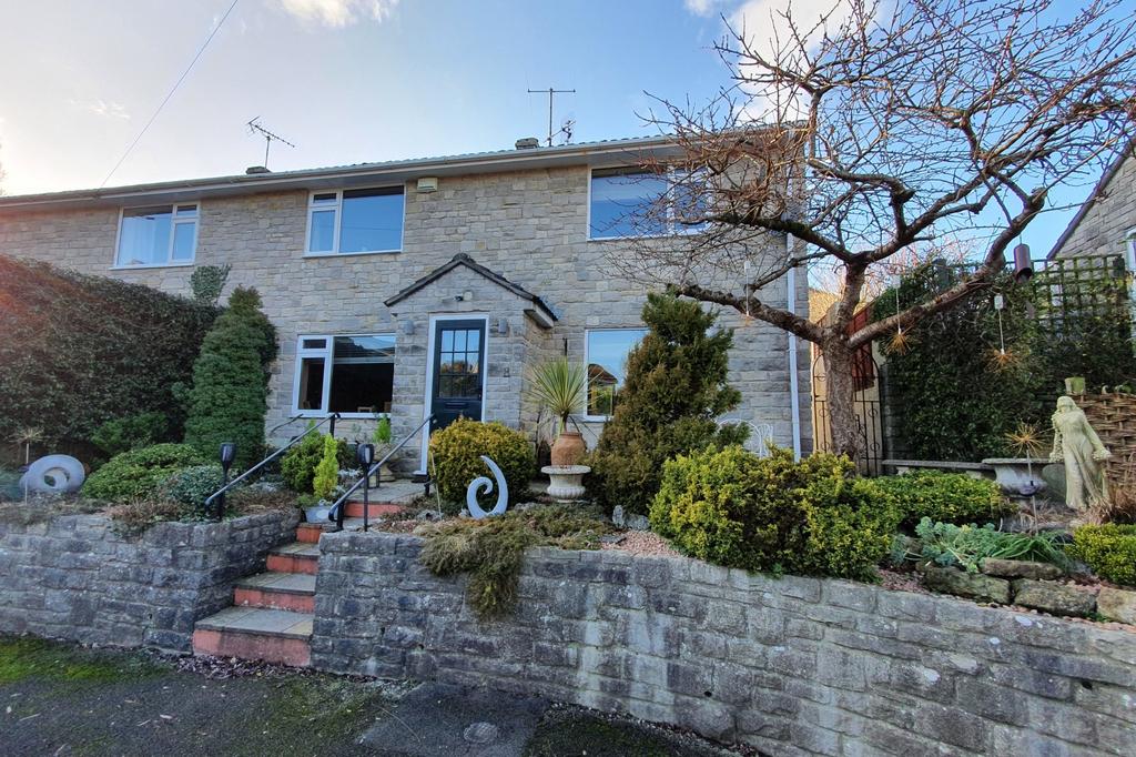 Bridport 3 bed semidetached house £350,000