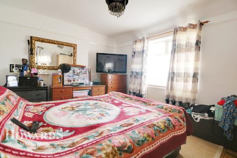 12 Minden Road, Lowestoft, NR32 2NS