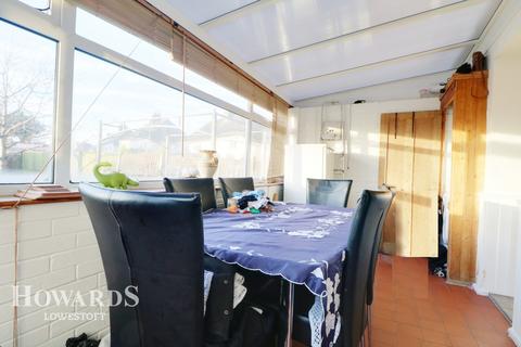 12 Minden Road, Lowestoft, NR32 2NS