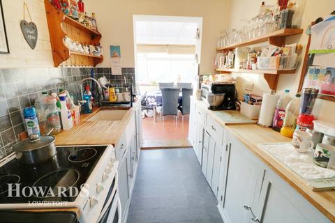12 Minden Road, Lowestoft, NR32 2NS
