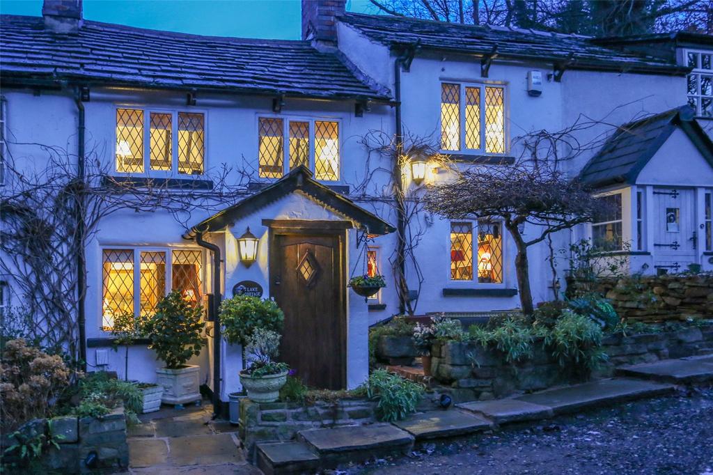 Low Lea Road, Marple Bridge, Stockport, SK6 2 bed terraced house £490,000