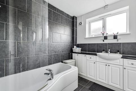 2 bedroom flat for sale - Bromley Common Bromley BR2