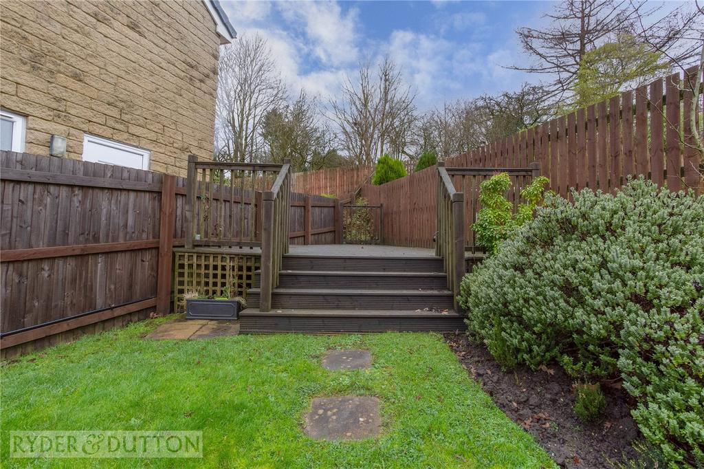 Rear Lawn & Decking: