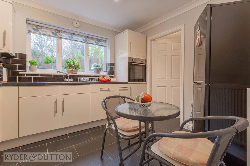 Kitchen: