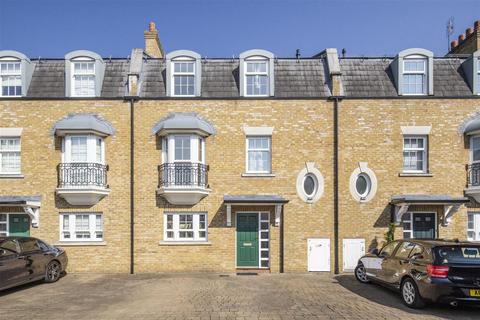 4 bedroom terraced house to rent - Belmont Mews, Wimbledon, London, SW19