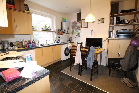 4 bedroom terraced house for sale, Warminster Road, Westbury