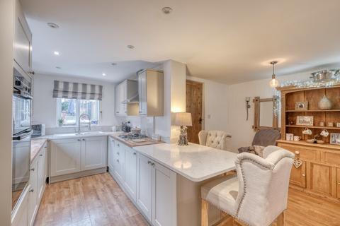 49 Foregate Street, Astwood Bank, Redditch, B96 6AJ