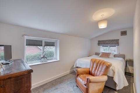 49 Foregate Street, Astwood Bank, Redditch, B96 6AJ