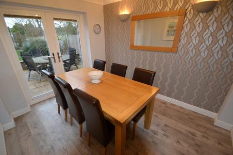 30 Goodrich Close, Muxton, Telford, TF2 8SN