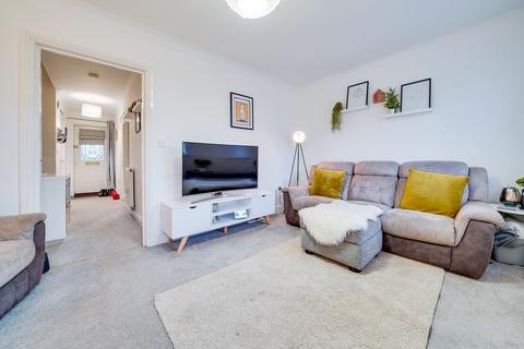 41 Barnack Grove, Royston, SG8 5HQ