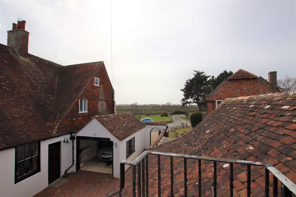 Mill Lane, Sidlesham 1 bed cottage £900 pcm (£208 pw)