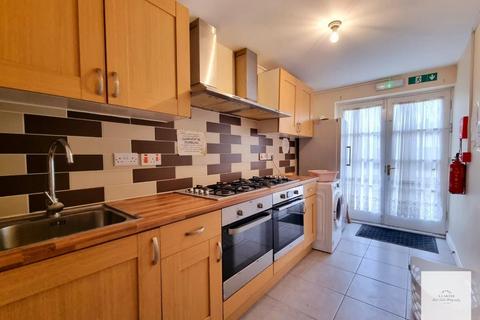 undefined, Pickard Close, Southgate