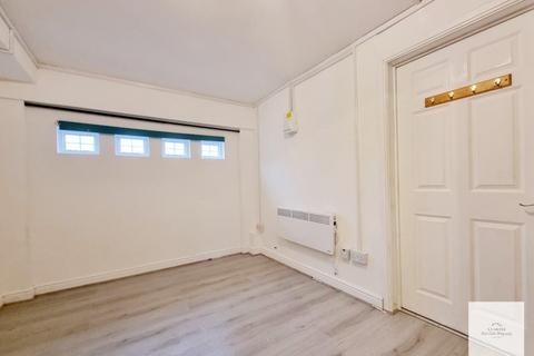 undefined, Pickard Close, Southgate