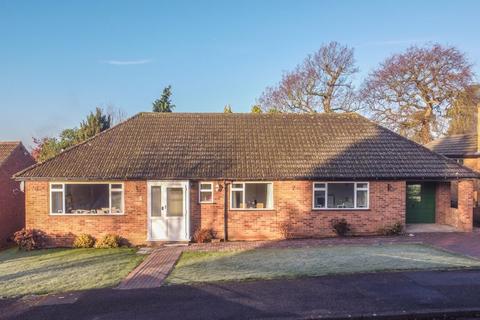 9 Trystings Close, Claygate, Esher, KT10 0TF