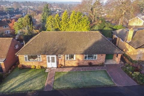 9 Trystings Close, Claygate, Esher, KT10 0TF