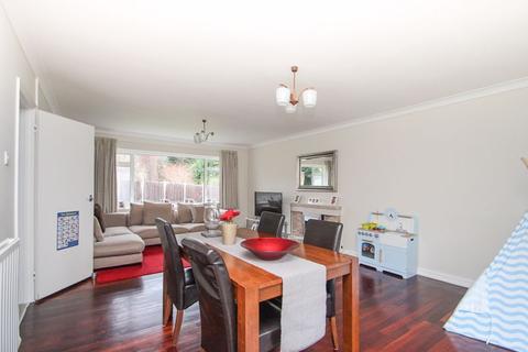 9 Trystings Close, Claygate, Esher, KT10 0TF