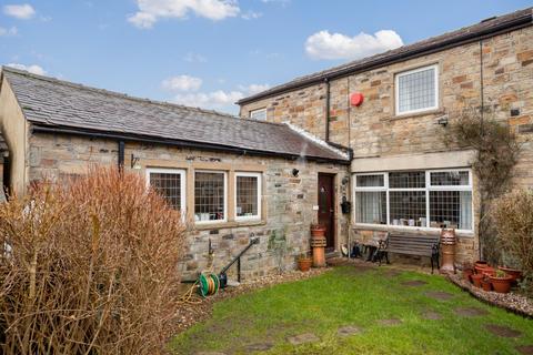 8b Town Gate, Scholes, Cleckheaton, BD19 6ET
