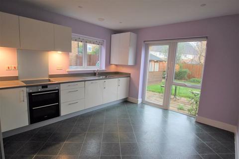 58 Parkview Way, Epsom, KT19 8FF