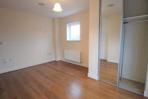 58 Parkview Way, Epsom, KT19 8FF