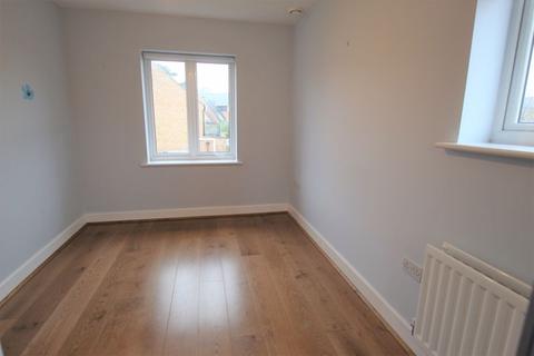 58 Parkview Way, Epsom, KT19 8FF