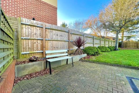 292 Stephenson Way, Corby, NN17 1DH