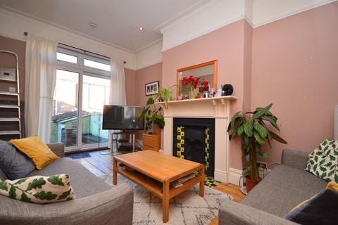 4 bedroom terraced house for sale - Templemore Avenue, Mossley Hill, Liverpool