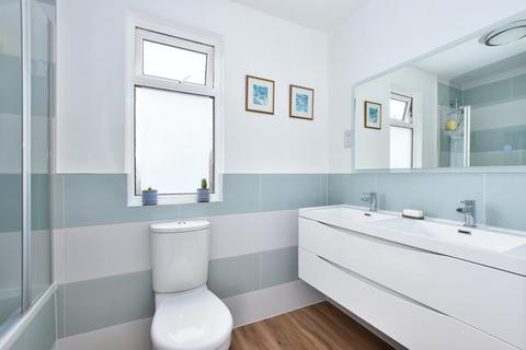 24 Swallowdale, Iver, SL0 0EZ