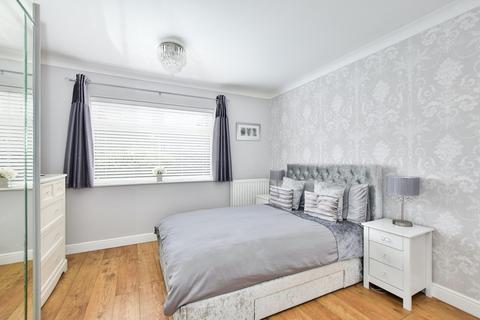 2 bedroom maisonette for sale - Pinewood Green, Iver, SL0