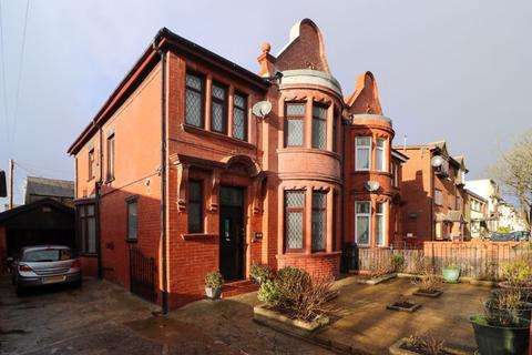 44 Raikes Parade, Blackpool, FY1 4EX