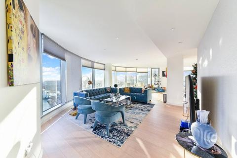 undefined, Charrington Tower, 11 Biscayne Avenue, London, E14
