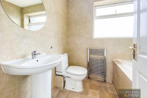 13 Brook Drive, Wickford, SS12 9EQ