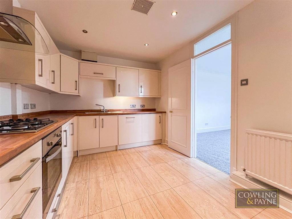 Thorndon Hall, Brentwood 1 bed apartment £290,000
