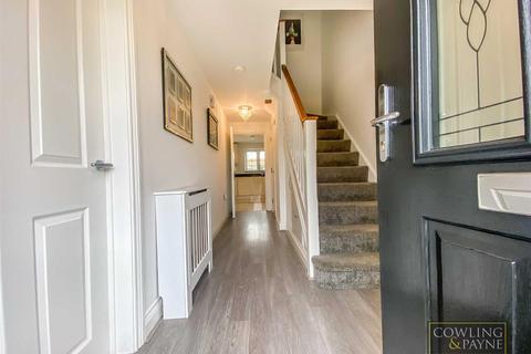14 Bowers Close, Pitsea, Basildon, SS13 2EP