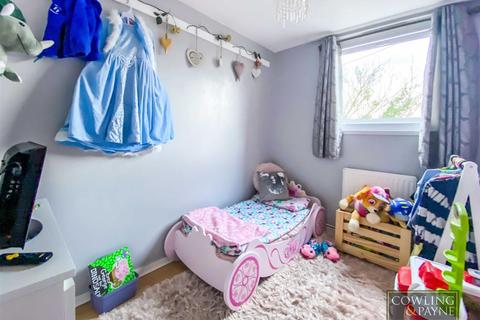 12 Brook Drive, Wickford, SS12 9EQ
