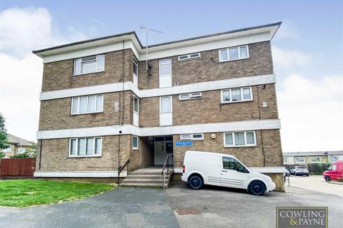 99 Vange Hill Drive, Basildon, SS16 4PF