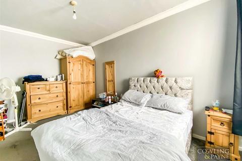 99 Vange Hill Drive, Basildon, SS16 4PF