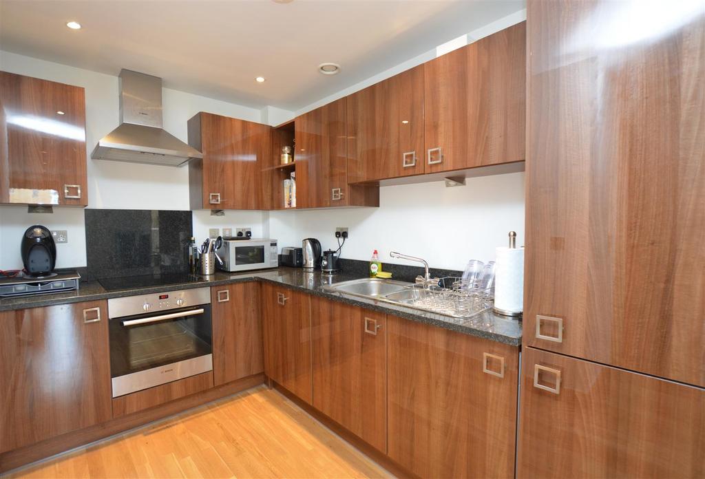 Harley House, Limehouse, E14 2 bed apartment £1,750 pcm (£404 pw)